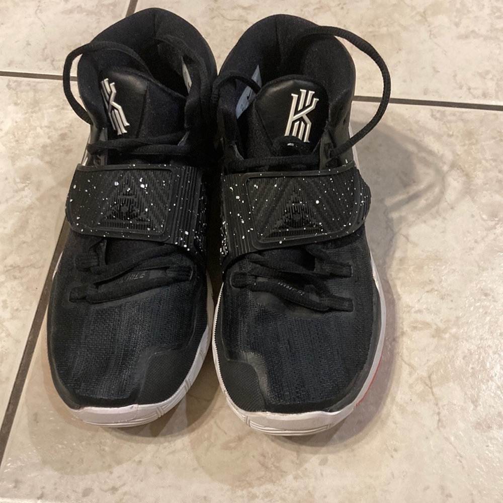 Kyrie 6 basketball shoe-grew out of them too quick to be worn many times.